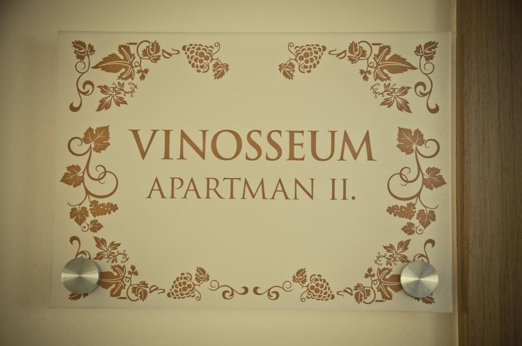 Vinosseum Bor- Es Apartmanhaz * Ödenburg